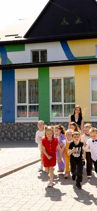 Анна  Вчитель початкових класів | Репетитор  Допомагаю дітям:  • підготуватися до школи; • покращити читання ,українську мов,домашні завдання