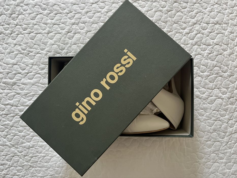 Białe szpilki Gino Rossi rozm. 39
