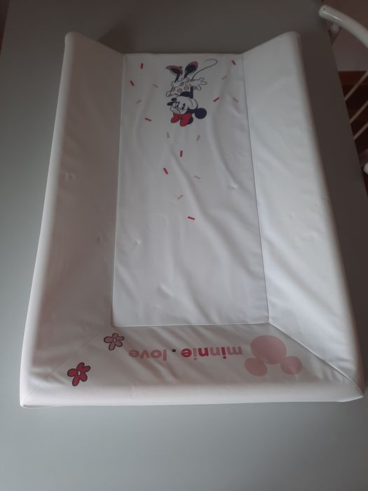 Trocador menina minie