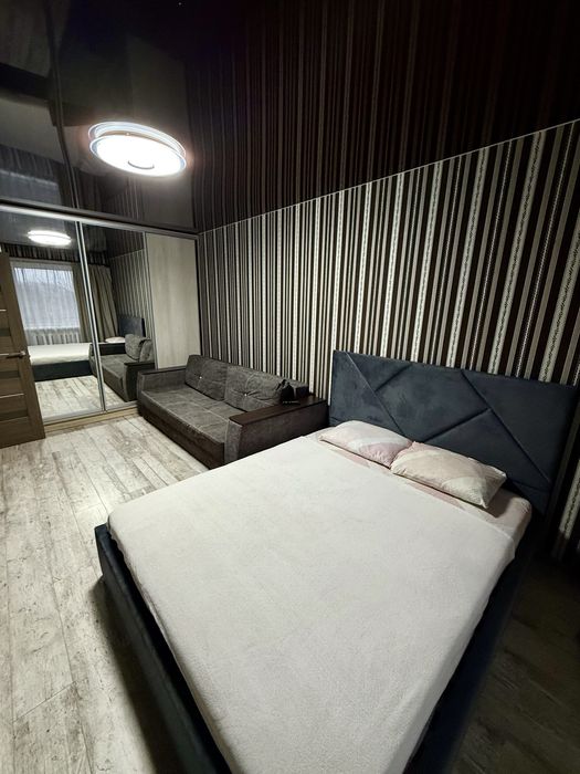 Квартира подобово в центрі міста з євроремонтом