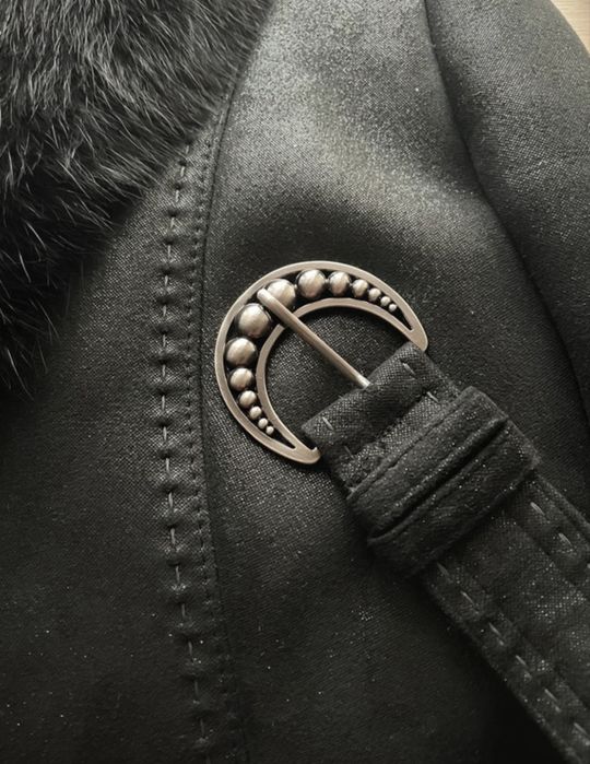 Nowy z metką naturalny czarny kożuch kołnierz mankiety lis naturalny S