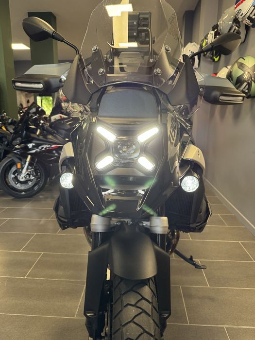 Bmw Gs 1300  Triple Black