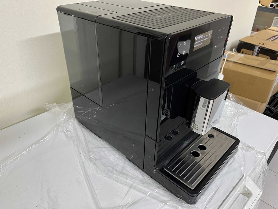 Máquina de café Miele CM 5300