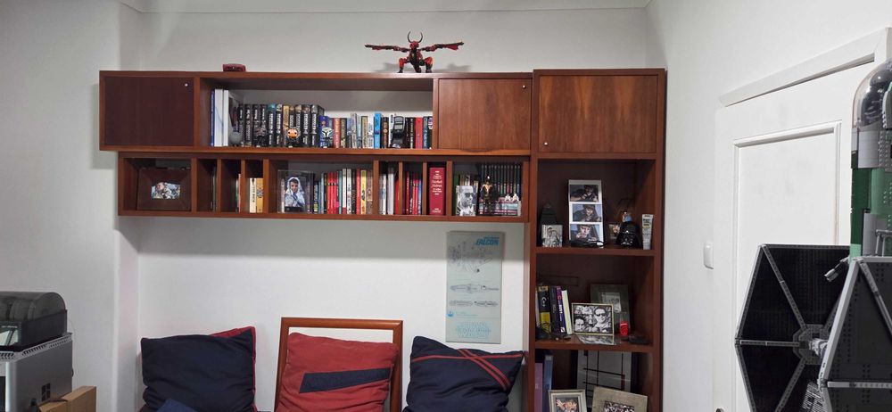 Quarto tipo Estudio em madeira (cerejeira)