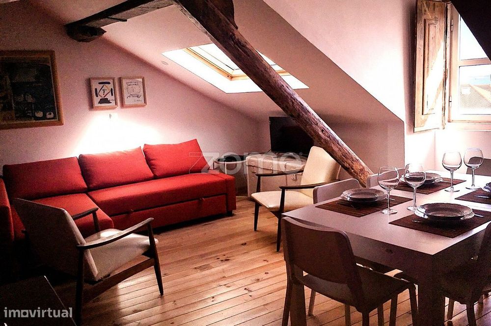 Duplex T1 Remodelado no Coração da Baixa de Setúbal | 90 m²