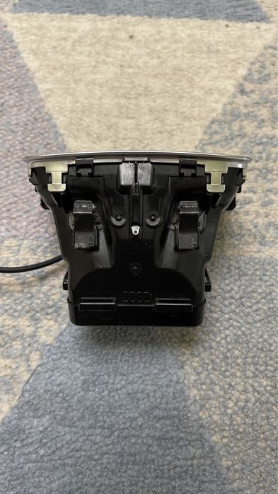 Повітропровід консолі центральна задня Audi Q3