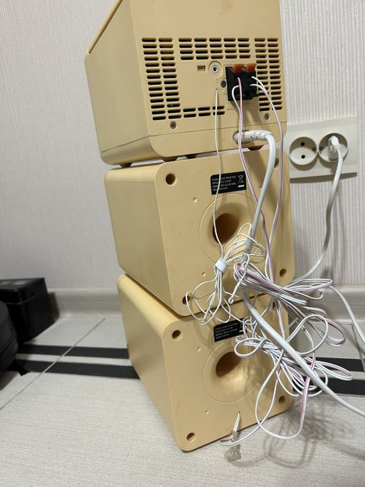 Програвач Philips модель MCM 1055/51