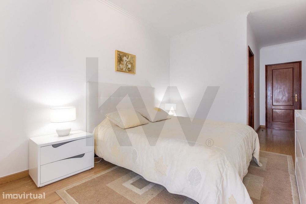 Apartamento T3 com Suíte, Lareira, Três Varandas e Arrecadação | Monti