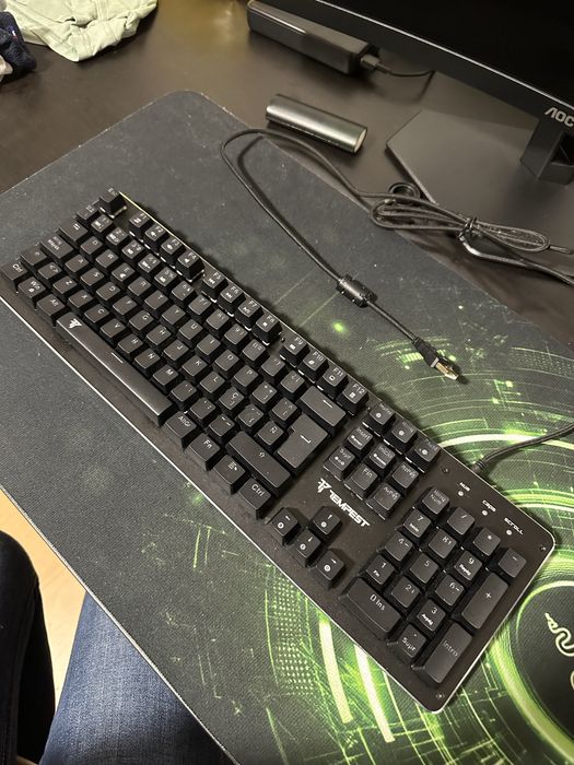 Pack fonte de alimentacao, teclado e placa gráfica
