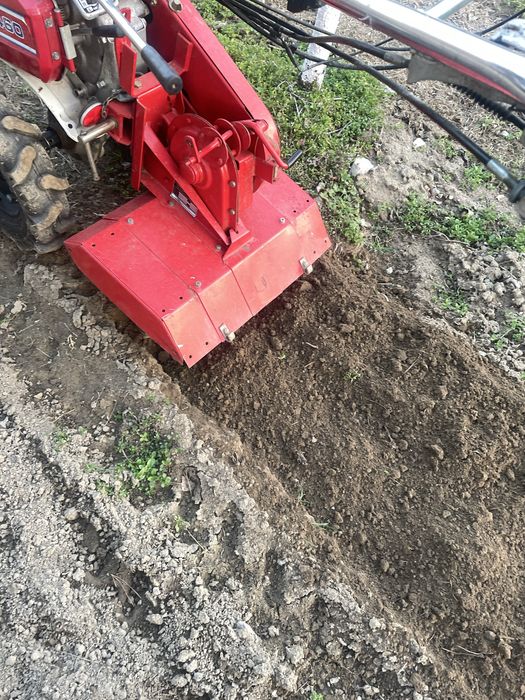 Glebogryzarka Karczownica Kosiarka Zamiatarka ,Odsniezarka Traktorek  Dzik Honda f460 560 Profesionalna