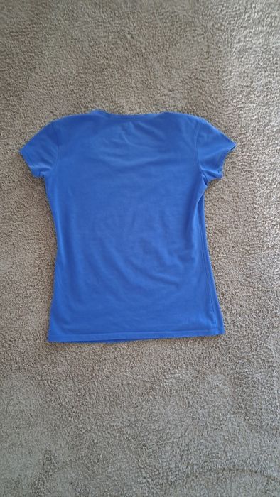 Niebieski T-shirt z elastanem