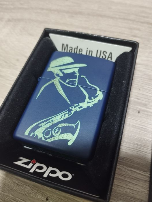 Isqueiro Zippo novo colecao