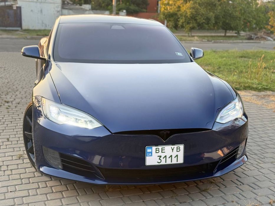 Tesla model s 75D