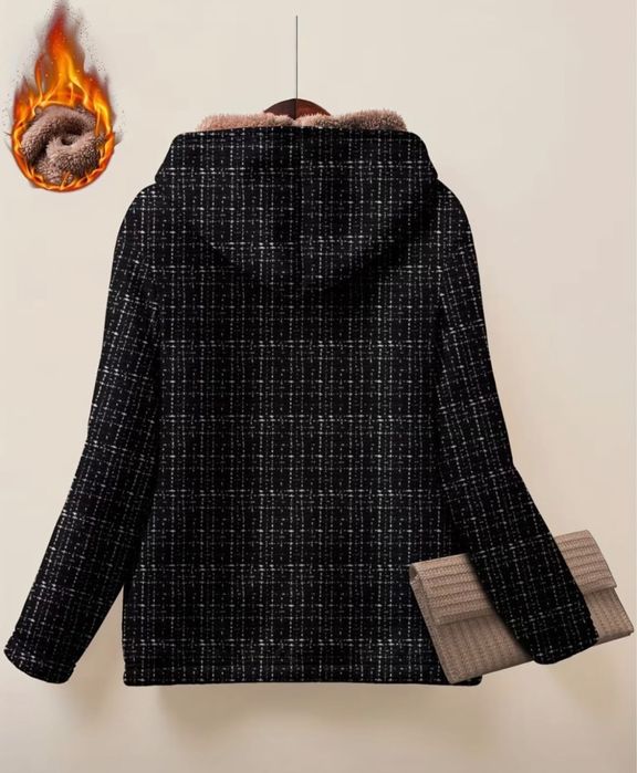 Теплая куртка на замке