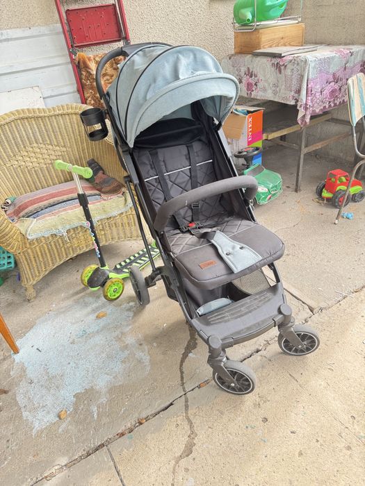 Продам коляску .Стан нової