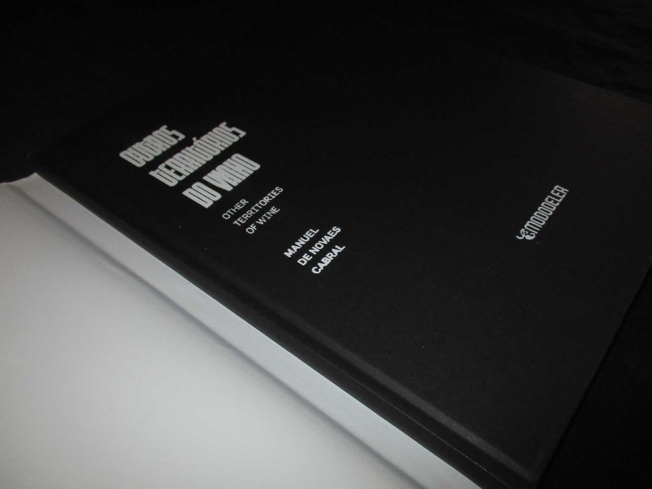 Livro Outros Territórios do Vinho Manuel Novaes Cabral
