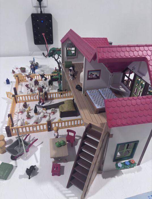 Playmobil 6120 Quinta / Estábulo Completo com Animais
