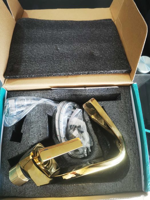 Torneira para WC nova