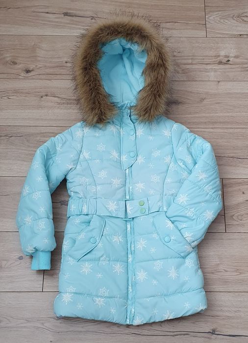 Гарненька зимова куртка на дівчинку