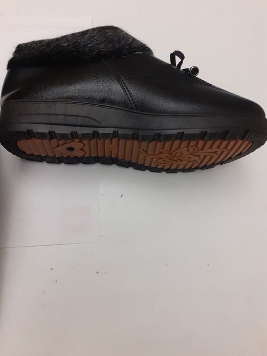 Ботинки женские кожзам на искусственном меху размер  по стельке 24,8 с