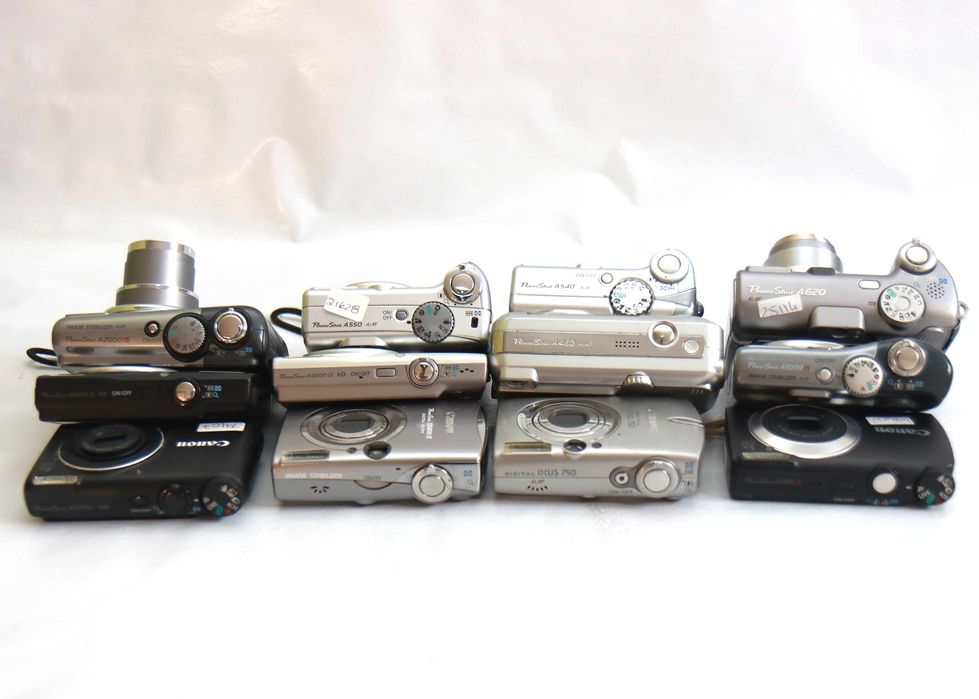 12 máquinas fotográficas compactas avariadas - Pack 2 - reservado