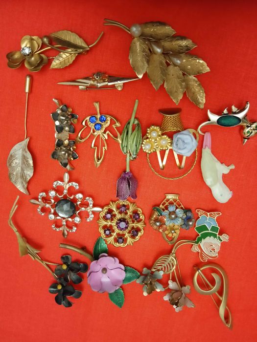 Броши,серьги подвесы