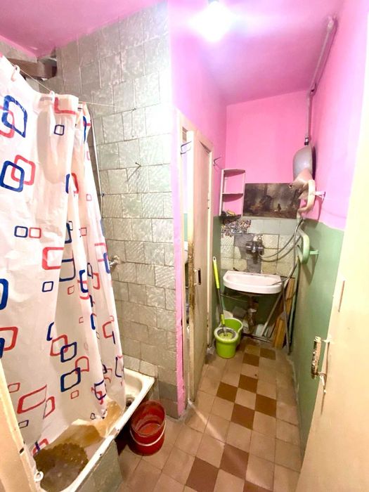 Продаж кімнати в гуртожитку. вул. Тичини