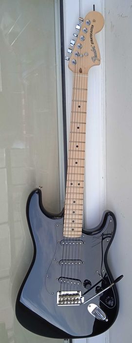 Fender Stratocaster Player / Performer