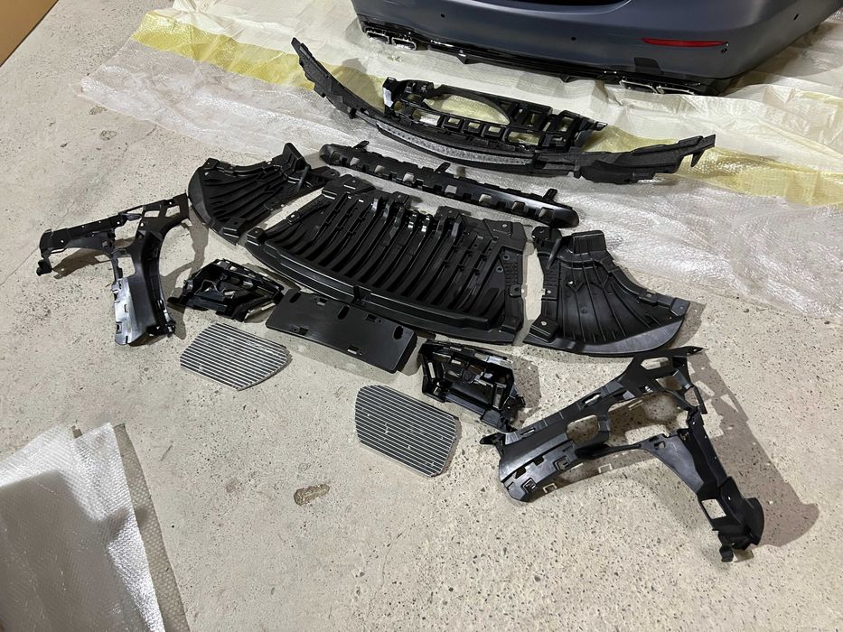 W213 рестайлінг комплект фара кришка багажника гриль стоп захист