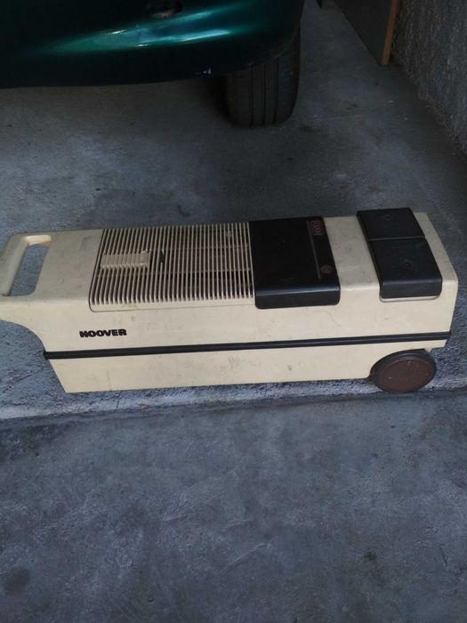 Antigo aspirador horizontal Hoover