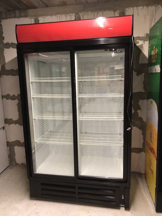 Холодильний шкаф витрина ларь