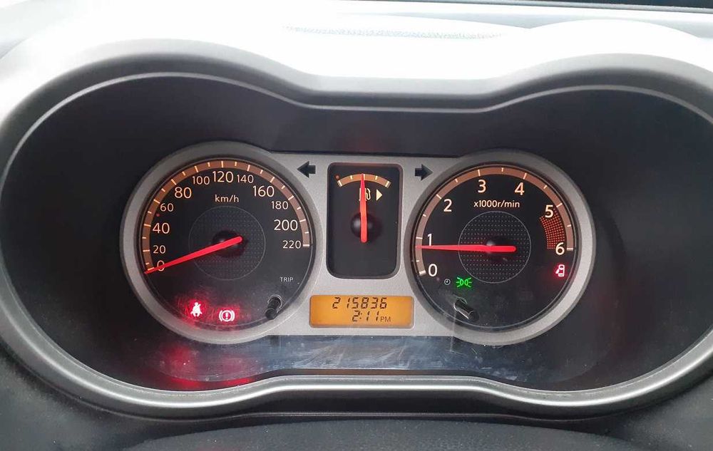 Nissan Note E11 1,5 dci 2007 rok dwukolorowy