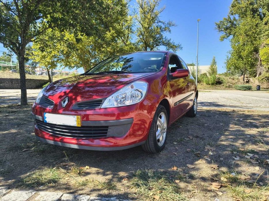 Renault Clio III 1.2 gasolina