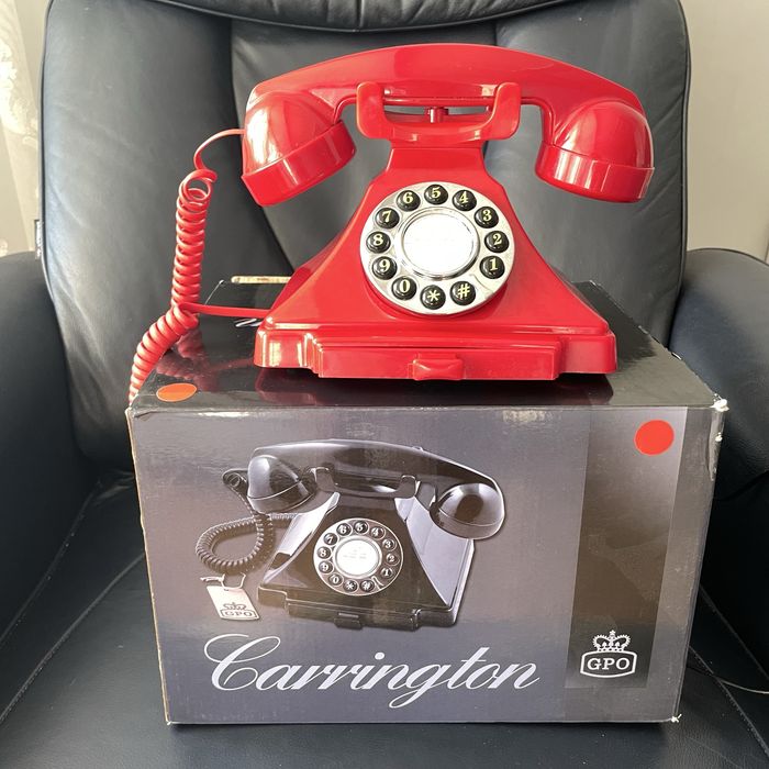 Вітнажний дротовий телефон Carrington