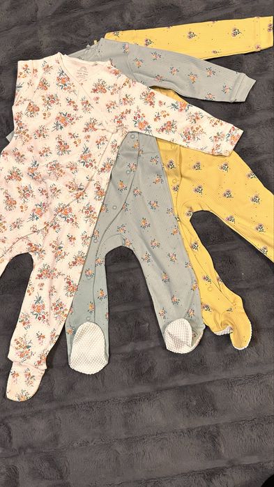 Next нові сліпи, комбінезони, человечки. 86 розмір