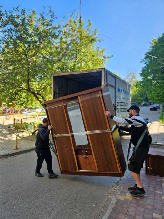 Грузоперевозки грузчики квартирный переезд перевозка мебели  диван