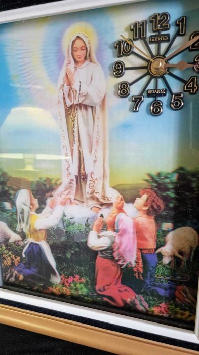 Quadro Nª Srª de Fátima, com relógio