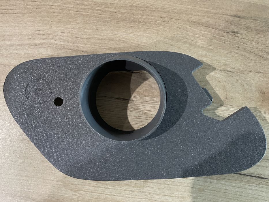 Захист зарядки лючка e-golf. Від снігу і дощу