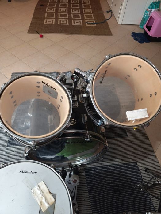 Bateria acústica Millenium