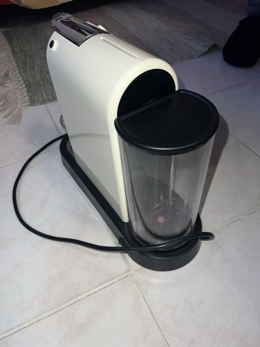 Máquina de café DeLonghi