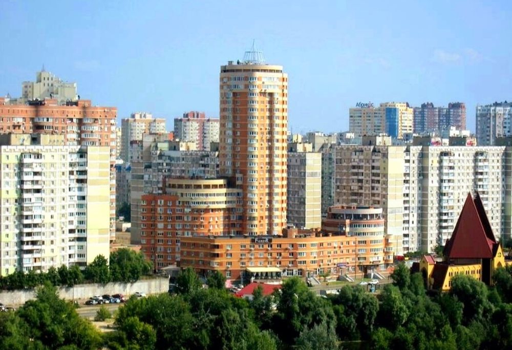 Погодинно, подобово  2к кв на Осокорках с джакузі та каміном.