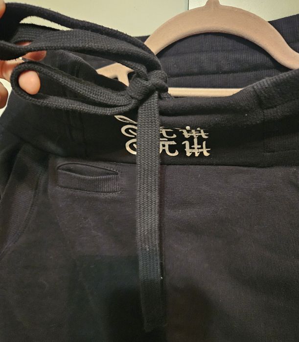 Czarny komplet bluza spódnica Robert Kupisz