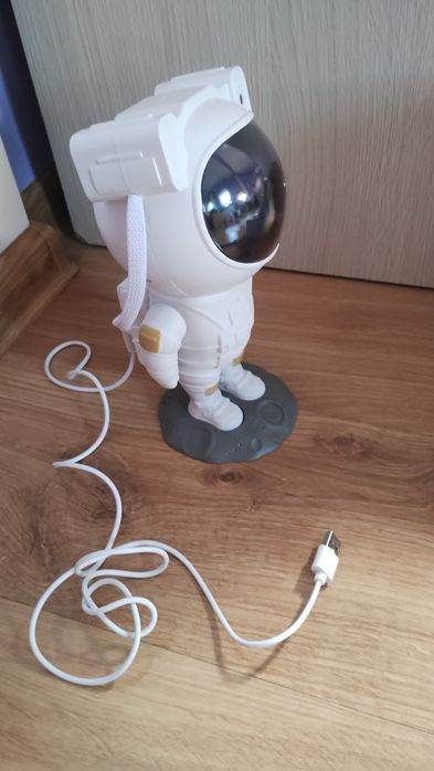 Projektor gwiazd robot