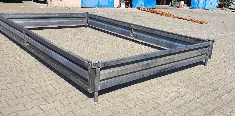 Nadstawki 30cm ze skosami do przyczepy D47.