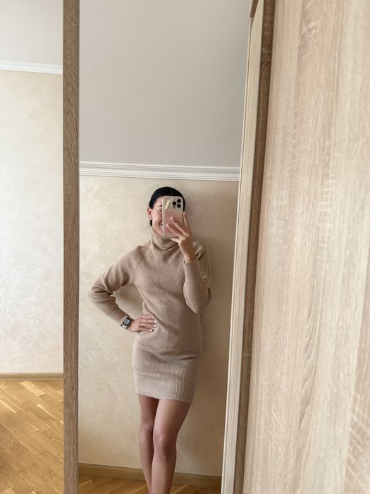 Трикотажна сукня Mango