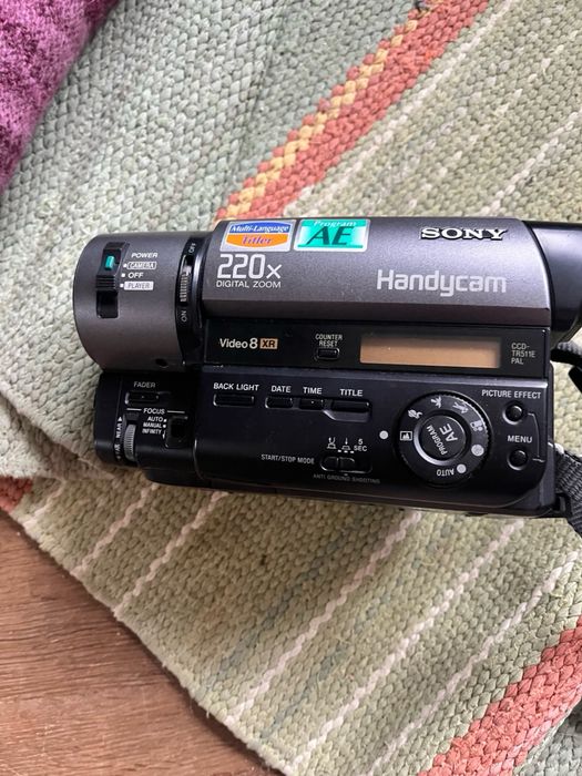 бу-видеокамеру Sony Handycam CCD‑TR511E / Video8 XR Hi8