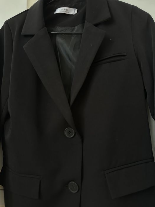 чорний піджак жіночий