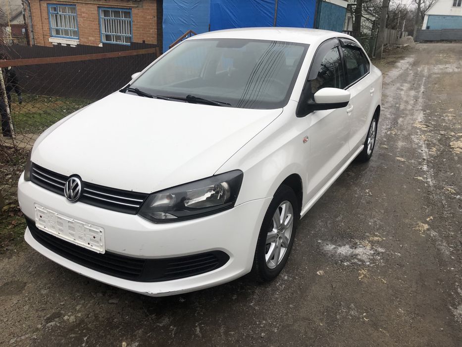 Volkswagen Polo Sedan