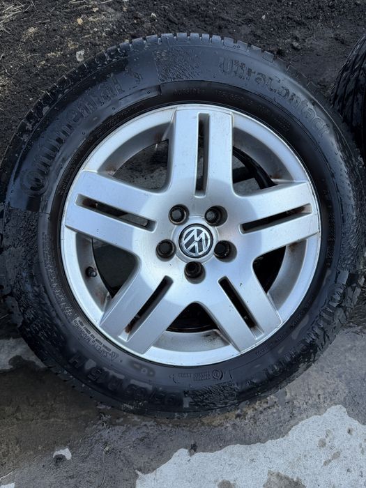 Felgi aluminiowe z letnimi oponami continental 195/65 R15