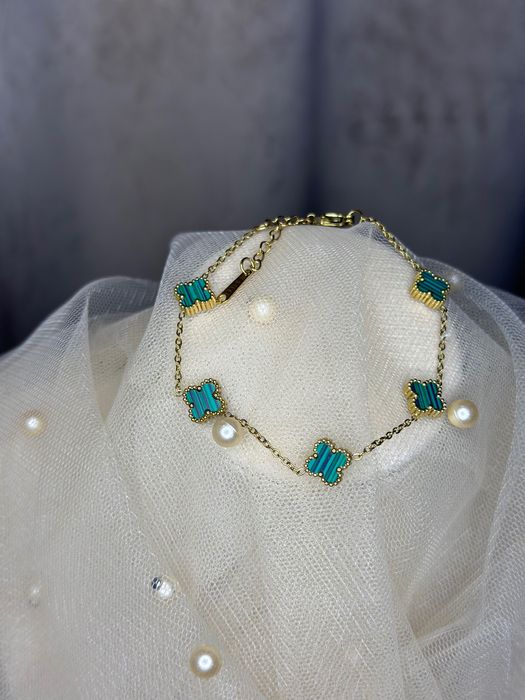 Стильна біжутерія | Нові прикраси за доступною ціною